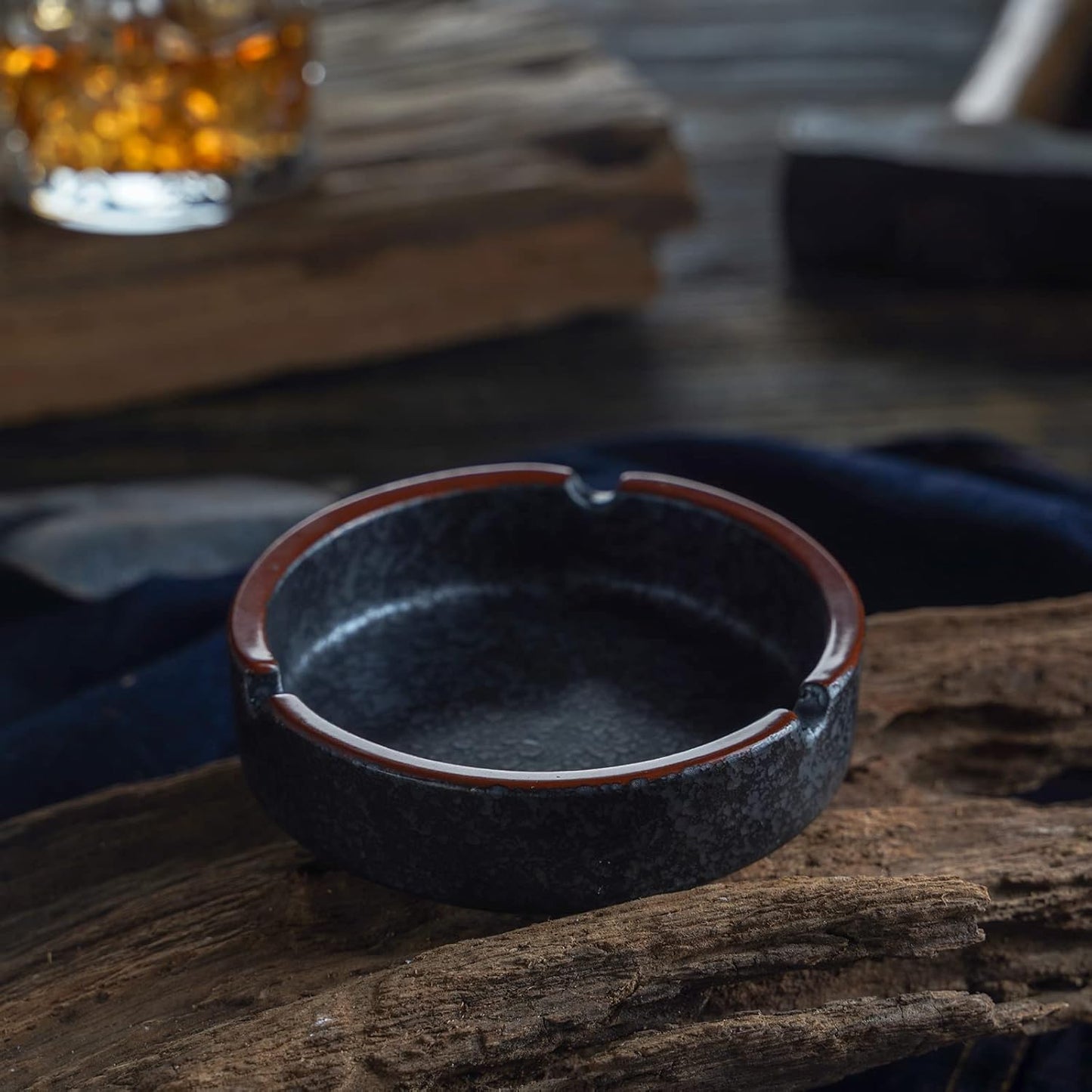 Vintage Ceramic Ashtray – Round Stone Texture Design | 4.13" Diameter | Anti-Slip | Smokers Gift for Home/Office/Tabletop