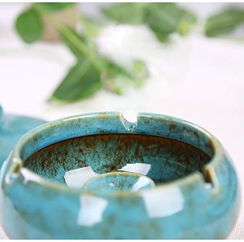 Handcrafted Vintage Ceramic Ashtray with Lid – Windproof Design – Elegant Glazed Jar for Home & Office Use