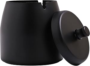 Matte Black Ashtray with Lid – Windproof & Sealed Design – Large Capacity Tabletop Ash Holder